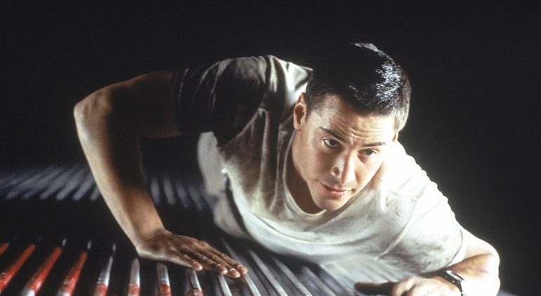 Speed

Keanu Reeves